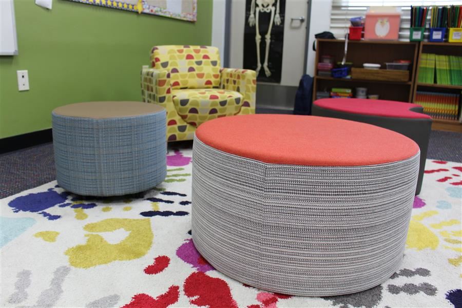 Echo Horizon Classroom seating 